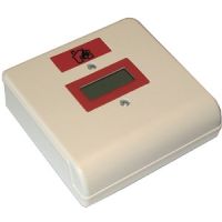 Marchio: NOTIFIER. Articolo: S300ZDU (CEIA 800). Unità che permette di trasformare una zona convenzionale in una linea a indirizzamento. Tale possibilità avviene con i rivelatori della serie 800. Un display permette la visualizzazione dell’indirizzo del sensore in allarme/guasto. A ciascuna unità è possibile collegare un massimo di 25 rivelatori.