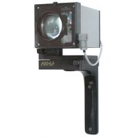 Marchio: NOTIFIER. Articolo: ASF100 DS-1 (RIL138V). Rivelatore lineare di fumo convenzionale max 200 mt costituito da trasmettitore e ricevitore. Raggio di protezione compreso tra i 5 ed i 200 metri. Regolazione dell’intensità del fascio, in funzione della distanza a mezzo di trimmer. Controllo automatico del guadagno per compensazione perdita del segnale a causa impolveramento, grazie ad un algoritmo antipolvere. Rivela sia fuochi covanti che quelli a veloce sviluppo (fiamma). Led separato per allarme fumo o fuoco. Facile allineamento con strumento portatile. Il ricevitore ed il trasmettitore necessitano d’interconnessione a mezzo d’interfaccia relè che permette la segnalazione di allarme e guasto. Certificato CPR in accordo alla normativa EN 54 parte 12. Tensione di funzionamento 24Vcc. Assorbimento a riposo da 110 a 150mA, in allarme da 120 a 160mA. Temperatura di funzionamento da -20°C a +55°C. Umidità relativa sino a 95% (senza condensa). Grado di protezione IP 44.