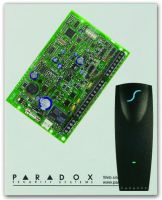 Marchio: PARADOX. Articolo: DGP-KIT220. Kit controllo accessi per centrali DIGIPLEX EVO, comprende 1 lettore di prossimità da interno/esterno R910 con portata di lettura fino a cm 10 e 1 modulo ACM12. Fornito in armadio metallico PX-BOX1 mm 200x255x76. Richiede trasformatore.➤ Collegamento tra lettore e modulo con soli 4 conduttori