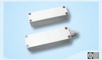 Marchio: VIMO. Articolo: CTC2501SH. Sensore per superficie a triplo bilanciamento magnetico e con schermo anti magnete. Tamper anti rimozione sia su contatto che su magnete. Certificazione IMQ EN50131 Gr. 3 Cl. IV. 