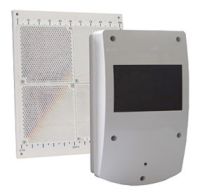 Marchio: NOTIFIER. Articolo: WL-BEAM. Rivelatore radio lineare di fumo, adatto per incendi aperti, composto da un’unica unità ottica (RTX) e da un riflettore da porsi sul lato opposto. Raggio di protezione compreso tra 10 e 100 metri. Trasmissione radio bidirezionale con utilizzo di doppia frequenza con 7 canali in 868,15MHz o in 869,85MHz. Massima potenza irradiata 3 mW e sensibilità ricevitore di 5 dBm. Quattro livelli di sensibilità. Doppia batteria al litio, primaria e secondaria, per una lunga durata totalmente monitorate. Temperatura di funzionamento da -30 a +50°C. Umidità relativa sino a 95% senza condensa. Classe di protezione IP65. Dimensioni 270 x 160 x 105.