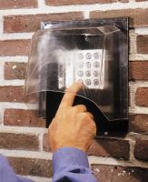 Marchio: ARITECH. Articolo: ACA000. Copertura di protezione contro la pioggia realizzata in plexiglass trasparente.