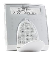 Marchio: DOMOTEC. Articolo: KRISTALL 650. Le tastiere KRISTALL dal design gradevole ed innovativo sono realizzate con materiali plastici resistenti all’urto, all’usura ed alla esposizione alla luce, garantendo così per molti anni il livello estetico del nuovo. Le tastiere vengono fornite con sportello di protezione a chiusura magnetica sostituibile con l’apposito profilo estetico in dotazione per mantenere la tastiera a vista. Display con caratteri grandi ad alto contrasto grigi su fondo bianco e la possibilità di cambiare colore al fronte con i fondini intercambiabili Kolor 65 (opzionali).• Display LCD 2x16 caratteri grandi retroilluminato bianco• 23 tasti + 3 di attivazione rapida• LED stato ingressi• LED impianto inserito• LED guasto/anomalia• LED allarme/memoria allarme• Programmazione indirizzo in autoapprendimento• Tamper antiapertura e antistrappo (escludibile)• Montaggio a parete o su scatola incasso a 3 moduli o tonda.• Ingresso cavi dal fondo/scatola incasso o canalina20x10 grazie alla apposita prefrattura• Livella a bolla d’aria incorporata