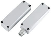 Marchio: ELKRON. Articolo: MMH02. Contatto da superficie di media sicurezza. 2^BIL. Conf. da 1 pz. IMQ I LIV. Contenitore in alluminio IP65; terminali a morsettiAdatto per cancelli e portoniDistanza di funzionamento: massimo 18 mm