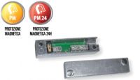 Marchio: VIMO. Articolo: CTC147PM24. Contatto magnetico di sicurezza in alluminio pressofuso da superficie per infissi in materiali ferromagnetici e non. Conformità con la norma europea EN50131-2-6 grado 3 classe ambientale II. Contatto ausiliario indipendente integrato per domotica, controllo accessi o altro. Protezione contro le manomissioni magnetiche in serie al tamper 24h per una protezione continua. Contatti N.C. con anta chiusa, collegamento a morsetto 6 poli. Tamper anti-rimozione su parte reed.ù