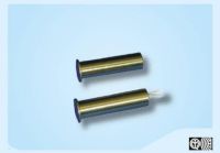 Marchio: VIMO. Articolo: CTI002yyyzzz. Il contatto magnetico CTI002 con il corpo in ottone di Vimo, è particolarmente apprezzato per le proprie caratteristiche di robustezza e solidità oltre alla garanzia di affidabilità nel tempo. Particolarmente adatto alla protezione di serramenti in legno e non ferromagnetici in genere. Il contatto è provvisto di 2 fili di uscita per il contatto NC con magnete vicino e 2 per il circuito tamper. Questo contatto è compatibile con la serie di magneti CTM. Disponibile anche nella versione contatto di scambio (codice CTI002SC). Dimensioni mm 29,5x7,5Ø reed/magnete. EN50131-2-6 Grado 2 IMQ Classe IV. CEI 79/2 1° Liv IMQ. 2 conduttori 30 cm. Con bilanciamento resistivo integrato.