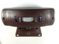 Marchio: VIMO. Articolo: IRPYROSMWOUTMA. Rivelatore a doppia tecnologia IR/MW per finestre con effetto tenda. Portata max 5 mt. Con snodo passacavo. Colore marrone.