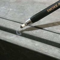 Marchio: NOTIFIER. Articolo: THE-80000. Kit per test sistemi di aspirazione. Comprende 1 Smoke-Pen e 6 stoppini di ricambio. 