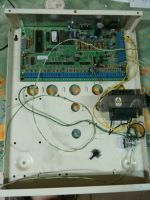 Marchio: ARITECH. Articolo: CD9510S10. Centrale di controllo a 16/148 zone, in contenitore in acciaio con alimentatore, Italia (IMQ) 