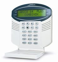Marchio: COMBIVOX. Articolo: TASTIERA LCD SUPPLEMENTARE PER AMICA 64 PLUS E AMICAVIDEO. Tastiera supplementare per centrali Amica 64 Plus 2008 (cod. 11.902, 11.903) e Amicavideo (cod. 11.899). 5 led di segnalazione (area inserita, zona aperta, allarme, zona esclusa, campanello). Display a 2 righe, microfono -altoparlante per menù vocale guida. 1 zona di allarme (NC, NA).
