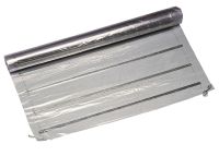 Marchio: COOPER. Articolo: 482-CSA. Tappeto trasparente sensibile al calpestio che, grazie al ridottissimo spessore, è inseribile sotto tappeti, passatoie, moquette, ecc. E’ realizzato in PVC con un collegamento di listelli in acciaio temperato e stagnato separati tra loro da un sottile strato di isolante. Quando il tappeto rileva una pressione localizzata maggiore di 1,5 Kg chiude il contatto in uscita. Connessioni a saldare Contatto NA 500mA/75Vcc; Lung.xLargh.xSpessore= 5000 x 740 x 3 mm (può essere tagliato alla lunghezza necessaria). 