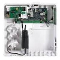 Marchio: HONEYWELL. Articolo: C006-L-E1. Centrale 12 zone espandibile a 52 zoneFino a 4 settori indipendentiFino a 500 eventi visualizzabiliMassimo 48 utenti programmabiliPossibilità di installazione di modulo GSM/ GPRS per trasmissione SMS e gestione della centralePossibilità di installazione di modulo TCP-IP configurazione e gestioneFacile gestione della centrale tramite APPPossibilità di installazione di massimo 8 riceventi radio 868Mhz protocollo ALPHABUS dati RS485 per collegamento apparati periferici di estensioneVersione in contenitore di dimensioni medie: 393 x 367 x 98 mm