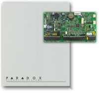 Marchio: PARADOX. Articolo: EVO48. Centrale a microprocessore a 8 zone cablate (16 con la funzione di duplicazione zone) espandibile fino a 48 zone cablate/senza fili. Possibilità di inserimento a chiave. Memoria 1024 eventi, 96 codici utenti/telecomandi. Possibilità di inserimento rapido con zone aperte, e di suddividere l’impianto in 4 aree indipendenti. Combinatore telefonico digitale incorporato: 4 numeri per Centrale di Sorveglianza e 8 numeri per combinatore vocale (con VDMP3). Cambio automatico dell’ora legale e solare. Pulsante di ripristino programmazione (riporta ai valori di default e riavvia), connessione diretta a 9.6k baud con il software WinLoad, 5 uscite programmabili di cui 1 a relè. Possibilità di collegare fino a 127 moduli di qualsiasi tipo sul BUS (comprese le tastiere), in qualsiasi combinazione. 15 tipologie di zona programmabili. Alimentatore “switching” 1.7A. Armadio metallico mm 280x280x76. Compatibile con tastiere TM4, TM4S, TM4B, K07, K07C, K656, K641, K641R e K648.