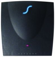 Marchio: PARADOX. Articolo: R890. Lettore di prossimità da interno/esterno, portata di lettura estesa fino a cm 61, LED di visualizzazione a 3 colori, indicatore luminoso frontale blu. Colore nero. Dimensioni mm 200x207x21.