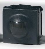 Marchio: PESS. Articolo: IM90FL. Doppia tecnologia per scatola 503, occupa 2 posti, rilevazione AND serie Living International, colore nero