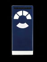 Marchio: PESS. Articolo: RC KEY PLUS B. Radiocomando a 5 tasti con funzione di parzializzazione evisualizzazione di stato dell’impianto. Blu con tasti bianchi.