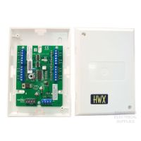 Marchio: SCANTRONIC. Articolo: 09954EN-00. Espansione a 8 zone via filo per centrali serie 97-98, ingressi zone configurabili NC singola o doppia resistenza, morsetti liberi per semplificare il cablaggio, contenitore plastico dimensioni 185(L) x 130(H) x 30(P) mm.