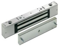 Marchio: ARITECH. Articolo: FE323. Serratura magnetica con potenza 3000N. Alimentazione 12/24Vcc. Reed monitorato. Montaggio standard.