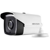 Marchio: HIKVISION. Articolo: DS-2CE16H1T-IT3E. BULLET OTTICA FISSA D-WDR POC 5MPBullet Turbo HD-TVI PoC 5MP di tipo Day&Night con filtro IR meccanico, in contenitore per esterno IP67, illuminatore EXIR 2.0 integrato sino a 40m, sensore 5MP CMOS, sensibilità 0.01 Lux F1.2 con AGC attivo, 0 Lux con IR, ottica fissa 3.6mm. Supporta 3D Digital noise reduction, BLC, Smart IR, DWDR, dati Up to Coax con HIKVISON-C. Uscita video HD-TVI, alimentazione 12Vdc 5W, temperatura di esercizio da -40°C a +60°C. OSD IP67