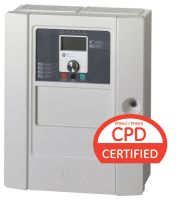 Marchio: ARITECH. Articolo: 2X-F1-10. Centrale di rivelazione analogico/indirizzata equipaggiata di 1 loop per la gestione di max. 128 indirizzi per componenti della serie 2000. Interfaccia utente innovativa su LCD grafico con jog dial di navigazione e tasti per la gestione del sistema. La centrale dispone di 3 uscite RS232, 3 uscite USB, ed 1 uscita Ethernet 10/100 Base T. Possibilità di collegamento su rete dedicata RS485 (con modulo network opzionale 2010-2-NB) fino a 16 nodi come centrali 2X-F e pannelli di ripetizione 2X-FR. Memoria di 9999 eventi. Alimentatore 4A e spazio interno per l'alloggiamento di 2 batterie 12V-15Ah. Certificata EN54-2 e 4 CPD. Dimensioni 449, 6 x 171, 2 x 550 mm.