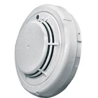 Marchio: NOTIFIER. Articolo: SD851E (RIL800). Rivelatore ottico di fumo Convenzionale. Costituito da una camera ottica sensibile alla diffusione della luce. Sensibilità programmabile con apparecchiatura esterna. Predisposto per il test tramite telecomando a laser. Led di visualizzazione allarmi . Uscita per ripetizione d?allarme. Possibilità d?indirizzamento tramite modulo aggiuntivo. Certificato CPR in accordo alla Normativa EN54 parte 7. Alimentazione 8-30Vcc. Temperatura di funzionamento da - 20 a + 60°C. Umidità relativa sino a 95% senza condensa.