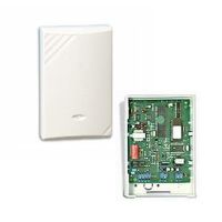 Marchio: HONEYWELL. Articolo: ADIS2500SN. Sensore Infrarosso a lente di Fresnel per sistemi serie Vista V-PLEX. Grazie all'utilizzo del sistema brevettato V-Plex i costi di installazione si riducono in maniera notevole, realizzando velocemente impianti complessi con un solo doppino cablato, senza bisogno di potenti alimentatori. La sicurezza viene incrementata dall'utilizzo di un dialogo digitale tra la centrale ed i sensori. Ogni sensore riceve alimentazione e trasmette il suo stato alla centrale tramite i due conduttori Protetto contro l'apertura ePeriferica da utilizzare con le centrali: AD4140PTS e ADVISTA120. Caratteristiche: Compensazione della temperatura avanzata a doppio gradiente Interruttori antimanomissione: (NC) 0 mA, 24 VDC Corrente: 1, 6 mA nominale (con LED disabilitato), 3, 5 mA nominale (con LED abilitato), 5, 3 mA max. (durante l'accensione) Portata: 15 m x 18 m [installato]; 11 m x 12 m [incluso] Alimentazione:18 - 11 V, ai terminali dei circuiti di polling Dimensioni 76x94x38 mm.