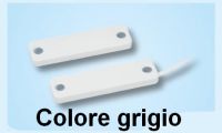 Marchio: VIMO. Articolo: CTE045GR. CTE045 è un contatto magnetico per installazione a vista su serramenti non ferromagnetici e ferromagnetici. Un profilo piatto di soli 5mm lo rende adatto all’installazione su serramenti in alluminio anche tra anta e stipite. In questa posizione inoltre il contatto è particolarmente sensibile arrivando ad una distanza di funzionamento di ben 40mm. Tutte le versioni sono omologate da IMQ e sono disponibili in colore bianco, marrone, grigio, nero e verde con cavo di collegamento a 4 poli di varie lunghezze. Nel caso di installazione complanare la distanza di funzionamento è di 25mm. L’uscita del cavo è disponibile sia dal fianco che dal lato di fissaggio. Dimensioni mm 56x16x5 reed/magnete. EN50131-2-6 IMQ CEI 79/2 IMQ 1° Liv. Cavo 4 poli 100 cm. Cavo 4 poli 100 cm. Colore grigio.