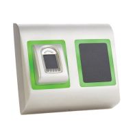 Marchio: ARITECH. Articolo: ACL800SUW-BCMF-S. Lettore biometrico capacitivo con lettore di prossimità Mifare. Uscita Wiegand programmabile da24 a 80 bits. Installazione a vista. 9500 impronte. Legge Mifare Classic 1K & 4K, Ultralight,DESFire. Installazione in interno e esterno (IP65). Led a tre colori. Programmabile tramite ilsoftware ACL800 BioManager. Struttura in alluminio. Colore Argento