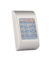 Marchio: ARITECH. Articolo: ACL870-SILV. Tastiera stand alone, da interno e da esterno (IP65). Tasti in metallo retroilluminati. 99 codici più un codice master. Un uscita relè (2A) e una open collector (250mA). Relè bistabile o temporizzato (da 1 a 99 secondi). Blocco della tastiera per 30 secondi dopo 8 tentativi di inserimento codice falliti. Protezione antiapertura e antirimozione. Buzzer incorporato. LED multi colore. Retro illuminazione blu. Struttura in alluminio. Colore argento.