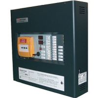 Marchio: NOTIFIER. Articolo: RP1R. Centrale di rivelazione incendio a tre linee convenzionali in grado di comandare un canale di spegnimento a gas inerti, CO2. Ciascuna linea permette il collegamento di 30 rivelatori massimo, mentre la terza è configurabile per rivelatori o pulsanti. Uscita a relè per preallarme, allarme, guasto, evacuazione spegnimento terminato, disabilitato o guasto. Due uscite d’allarme controllate. Canale di spegnimento programmabile a singolo o doppio consenso e tempo di scarica programmabile sino a 60 secondi con due circuiti d’attivazione separati, il secondo attivabile da un ingresso di comando manuale esterno. La centrale può, a mezzo chiave, porre lo spegnimento in automatico e manuale, solo manuale o disabilitato. Certificata CPD in accordo alle EN 12094-1:2003, 54-2 e 54-4. Alimentazione da rete 110-220 Vca. Tensione di funzionamento 24Vcc. Alimentazione utenze a 24 Vcc con corrente di 0,5 A e di 0,2 A ripristinabile. Ricarica di due batterie da 12V 7Ah. Dimensioni 382 x 357 x 94. 