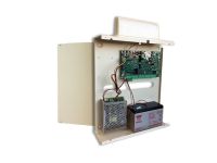 Marchio: COMBIVOX. Articolo: Amica 128 predisposta per modulI 2G/4G e modulo PSTN. Nuove centrali Amica a 64 e 128 zone con predisposizione ad un modulo cellulare in banda LTE (4G) in grado difunzionare anche con reti 2G e 3G. Antenna protetta Diversity per una connessione affidabile anche in condizionidi segnale limitato. 8 aree di inserimento (Amica 64), 16 aree di inserimento (Amica 128) per 8 impianti. 2 BUSRS485 indipendenti ad alta velocità. Acquisizione del bilanciamento zone. Configurazione libera dei valori dibilanciamento zone su scheda centrale e su moduli di espansione zone. Moduli (opz.) Plug & Play 2G GSM/GPRS e 4G (LTE) per segnalazioni in fonia, SMS e digitali IP e per connessione DATI per il collegamento al Cloud.Gestione a distanza tramite guida a sintesi vocale e tramite Cloud Combivox. Modulo PSTN (opz.) Plug & Playper una protezione più efficace dalle sovratensioni; moduli LAN (opz.): Amicaweb Plus Plug & Play e Smartwebsu BUS RS485 per la programmazione locale e a distanza via software e la gestione utente via APP.Contenitore in acciaio per alloggiamento di 1 batteria fino a 7 Ah; antenna antisabotaggio (modulo 2G) e antennaantisabotaggio con tecnologia Diversity (modulo 4G) per la massimizzazione del segnale.Servizio Cloud Combivox con connessione tramite modulo LAN+ADSL o tramite modulo GPRS e LTE.Funzioni di videosorveglianza: visualizzazione diretta (da web browser e APP) fino a 16 telecamere IP tramitemoduli LAN; compatibile con NVR Combivox RECORDIA 3.0 e il dispositivo Smartweb Video per la gestioneintegrata ANTIFURTO+VIDEO (registrazioni su evento di centrale, video-allarmi con pre-recording).Tastiere su BUS: Unica, Sohle, Flexa, Simplya II. Tastiere LAN/Wi-Fi: Simplya Video.