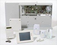 Marchio: HONEYWELL. Articolo: C096-D-E1-TCKP1. Centrale antintrisione 16 zone espandibile fino a 96 zoneDispone di 2 bus RS485 per connessione di apparati esterniFino a 32 porte controllateFino a 16 aree/ settoriFino a 250 utentiFino a 35 pianificazioni settimanali a disposizioneAccesso al varco controllato attraverso modelli e gruppi di accessoDisinserimento dell’area associata al varco tramite lettore di badgeRegistro degli eventi di accesso con 1000 eventi registrati nella centrale (registro a parte per le intrusioni)Possibilità di comunicazione tramite EthernetComunicatore digitale PSTN integratoPorta di comunicazione seriale RS232 integrataPossibilità di inserire i gruppi mediante il lettore di tessereSblocco delle porte in caso di incendio, tramite il controllo dell’evacuazioneFino a 32 canali per la verifica audioInterfaccia multilingueApp GX Remote Control per controllare fino a 5 sistemi da smartphone o tabletCompatibilità con tutti i lettori WiegandFino a 8 RF PortalsTecnologia bidirezionale Agile Radio Routing (brevettata)Certificata secondo le normative EN50131-3:2009, EN50131-6:2008Versione comprensiva di tastiera Touchscreen