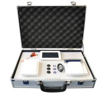 Marchio: PARADOX. Articolo: MG-5000DEMO5. Valigetta dimostrativa della tastiera touchscreen TM50. Comprende 1 Centrale MAGELLAN MG5000, 1 telecomando REM2,1 Tastiera TM50 colore bianco, 1 Tastiera LED K10V, 1 tastiera K32LCD e un alimentatore PA12.