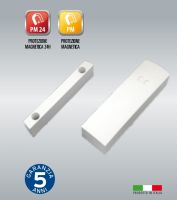 Marchio: UNITEK. Articolo: UTKCHS02PM. Contatto magnetico di alta a doppio bilanciamento magnetico con protezioneMagnetica in serie al contatto – bianco