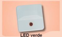 Marchio: VIMO. Articolo: KRO110LBV. Serie di segnalatori ottici ed ottico acustici per impianti antintrusione e rilevazione incendio. Led di segnalazione da 10 mm o 20 mm con ampia visibilità frontale e laterale. Disponibile con buzzer fi sso o intermittente ed anche nella versione per rivelatori di fumo analogici. Colore rosso, giallo o verde. Dimensioni 80x80x20 mm. 12Vcc 16mA / 24Vcc 20mA F/L sì Verde 10 mm.