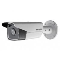 Marchio: HIKVISION. Articolo: DS-2CD2T23G0-I5. Telecamera Bullet a risoluzione 2MP a 25fps Ottica fissa 4mmDi tipo Day&Night con filtro IR meccanicoIlluminatore innovativo EXIR integrato sino a 50mSensore CMOS a scansione progressiva 1/2.8”Sensibilità 0.01 Lux F1.2 con AGC attivoWDR 120dB3D-DNROttica fissa 4mmAlgoritmo di compressione H.265+, H.265, H.264+, H.264 con codifica digitale di tipo Triple Stream, standard ONVIF, PSIA e CGI ISAPIProtocolli TCP/IP, ICMP, HTTP, HTTPS, FTP, DHCP, DNS, DDNS, RTP, RTSP, RTCP, PPPoE, NTP, UPnP, SMTP, SNMP, IGMP, 802.1X, QoS, IPv6, BonjourSupporta registrazione locale su NAS NFS, SMB/CIFSSupporta registrazione locale su scheda MicroSD Card 128GBScheda di rete Ethernet 100MbpsSmart features impostabili: 1 piano di attraversamento e 1 Area di intrusione face detection per attivazione della registrazione su NAS, notifica all'NVR Smart per una ricerca avanzata delle registrazioni, notifica al sw di centralizzazione, invio emailSupporta accesso a Hik-ConnectWebserver di tipo multibrowserAlimentazione 12Vdc oppure PoE 802.3af, 7.5WTemperatura di esercizio da -30°C a +60°CIP67Dimensioni: 105 × 299.7 mm