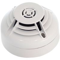 Marchio: NOTIFIER. Articolo: NFXI-SMT2 (RIL411). Rivelatore combinato ottico e termovelocimetrico indirizzabile costituito da una camera ottica sensibile alla diffusione della luce e da un termistore sensibile al calore. Dotato di protocollo digitale avanzato che garantisce maggiori possibilità di gestione, capacità e flessibilità. Doppio led tricolore (rosso, verde e giallo) per visualizzazione a 360° programmabile lampeggiante o fisso. Indirizzamento a mezzo di selettori rotanti. Dotato di isolatore di corto circuito. Certificato CPR in accordo alle normative EN 54 parti 5, 7 e 17. Alimentazione 15-32Vcc. Temperatura di funzionamento da -30°C a +70°C. Umidità relativa sino  93% senza condensa. Dimensioni: altezza 61mm e diametro di 102mm con base installata.