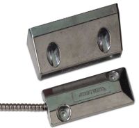 Marchio: ARITECH. Articolo: DC108. Contatto magnetico in alluminio per installazione a pavimento. GAP 75 mm. Completo di cavo armato. Omologato IMQ I Liv.