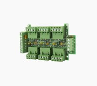 Marchio: COMBIVOX. Articolo: HUBCX BUS. Scheda concentratore di linee BUS per sensori e moduli satelliti.Collegamento su BUS RS485 alla centrale Combivox.6 morsettiere estraibili a cui possono essere collegati 6 rami distinti di BUS. Ogni ramo di BUS ha il positivo di alimentazione protetto con un fusibile termico autoripristinante da 0,5A.4 morsetti per il collegamento di positivi di alimentazione (anche essi protetti da un fusibile da 0,5A) e 4 morsetti per il collegamento dei negativi.Predisposta per alloggiamento in box ABS cod. 59.904.