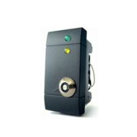 Marchio: COMBIVOX. Articolo: INSERITORE LIVING INTERNATIONAL PER EVA. Inseritore Living International a chiave elettronica per centrale Eva. Bus dedicato, lunghezza max consigliata 100 m. 2 led di colore diverso (verde, giallo) per la parzializzazione di 2 aree di inserimento.  