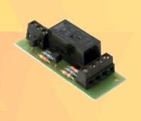 Marchio: DOMOTEC. Articolo: DER01. La scheda relè universale DER01 accetta comandi sia positivi che negativi.• 1 contatto libero in scambio C-NC-NA