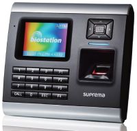 Marchio: ETER. Articolo: ETER SUP BST-OC. Lettore Biometrico con displayMonitor LCD 2.5” a coloriLettore ottico di improntaCapacità template 400.000 (1:1), 20.000 (1:N)200.000 utentiEventi: 1.000.000 / Immagini: 5.000PoEInterfacce: TCP/IP, Wiegand2 porte RS485, RS232, 4 porte TTL I/O, 2 RelèUSB, Slot per SD cardTamper SwitchSuono a 16 bit Hi-Fi per voce e indicazioni sonoreTemperatura di Lavoro: - 20°C ~ 50°C12vDCDimensioni (mm) 155(L) x 155(A) x 40(P)