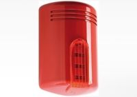 Marchio: VENITEM. Articolo: DOGE EV VOCAL 24V. Sirena autoalimentata per evacuazione locali a 24V DC con lampeggiante a LED e scheda vocale. Colore Rosso di serie. Altre versioni disponibili: rosso brillante, avorio, acciaio, champagne, rosso, blu reef, rame, bronzo. Cromo con supplemento.