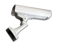 Marchio: ARITECH. Articolo: CHW270P/24HTR. Custodia per esterno completa di staffa, snodo, tettuccio e riscaldatore (24Vca). Passaggio cavi all'interno della staffa. Involucro interno in ABS. Grado di protezione IP66. Lunghezza 270mm.