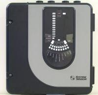 Marchio: NOTIFIER. Articolo: FL0122E (CEI 155E). Sistema ad aspirazione FAAST LT ad 2 canali che analizza il fumo utilizzando 2 rivelatori laser indirizzabili ad elevata sensibilità. Configurabile su 9 livelli di sensibilità. L’aspirazione avviene per mezzo di doppia ventola e di tubazione provvista di fori, questa è in ABS con 100 metri di lunghezza massima per canale. Il sistema incorpora un sensore per canale per il controllo sulla continuità della portata. Indicazione a barra luminosa a led a pendolo del flusso d’aria. Relè di allarme, di guasto ed uscita sirena per canale. Certificato CPR in conformità alla normativa EN 54-20. Alimentazione esterna 18,5-31,5Vcc. Corrente massima sino a 570mA (senza sirene collegate).  Corrente stand-by da loop 900µA. Temperatura di funzionamento da -10°C a +55°C. Umidità relativa sino a 93% (senza condensa). Grado di protezione IP 65. Dimensioni: 403mm x 356mm x 135mm.