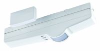 Marchio: DOMOTEC. Articolo: WINDOOR TX – contatto – bianco.Il rivelatore ad infrarossi wireless WINDOOR TX è la soluzione ottimale per la protezione a tenda di porte e finestre, propone le apprezzate prestazioni della versione filare, offrendo una lunga autonomia di esercizio. Grazie al contatto magnetico ed al kit di distanziali in dotazione è possibile abbinare la protezione a tenda con il controllo dell’apertura dell’infisso. La versione con puntatore laser permette un preciso orientamento del rivelatore.Caratteristiche• Frequenza di funzionamento 433 MHz• Supervisionato• Antenna ceramica ad alto guadagno• Compensazione dinamica automatica della temperatura• Regolazione sensibilità su 4 modalità• Regolazione velocità attraversamento su 2 modalità• LED per programmazione e test• Contatto magnetico (reed) incorporato per test e controllo apertura dell’infisso• Magnete con kit distanziali di sopralzo e montaggio a sbalzo• Protezione antiapertura e antistrappo (escludibile)• Classe ambientale III EN50130-5• Pila litio-cloruro di tionile 3,6V AA (DRB2001024) inclusa• Autonomia 4 anni• Dimensioni: mm 158x22x46