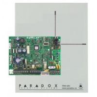 Marchio: PARADOX. Articolo: MG5050. Versione a 433MHz. Centrale a microprocessore a 32 zone senza fili, di cui 5 possono essere cablate. Fino a 15 zone su tastiera (1 per tastiera). Possibilità di inserimento a chiave. Memoria 256 eventi, 32 codici utenti e telecomandi. Possibilità di inserimento rapido con zone aperte, e di suddividere l’impianto in 2 aree indipendenti con area comune. Combinatore telefonico digitale incorporato: 3 numeri per Centraledi Sorveglianza e 5 numeri per combinatore vocale (con VDMP3). Cambio automatico dell’ora legale e solare. Tasto di ripristino programmazione (riporta ai valori di default e riavvia), connessione diretta a 9,6k baud con il software WinLoad. 4 uscite programmabili, espandibili a 16. 1 uscita a relè. Possibilità di espansione a 32 zone cablate con moduli di espansione a 8 zone ZX8su BUS. Alimentatore “switching” 1.1A. Armadio metallico mm 280x280x76. Fornita con 1 telecomando bidirezionale REM2.Compatibile con tastiere TM50 K32LCD+, K32I, K32+, K10H, K10Ve K636.➤ Possibilità di inserimento Totale, Notturno, Perimetrale e Disinserito per singola area➤ Compatibile con modulo combinatore telefonico vocale VDMP3➤ Compatibile con modulo comunicatore PCS250 per linea GSM/GPRS➤ Compatibile con modulo Internet IP150➤ Gestisce fino a 32 telecomandi bidirezionali REM2 o REM3, fino a 8 tastiere senza filiK32RF, fino a 2 ripetitori radio RPT1 e fino a 16 moduli uscite PGM senza fili 2WPGM➤ Firmware aggiornabile localmente tramite interfaccia 307USB e software WinLoad➤ Programmazione facilitata con menu guidato➤ Modalità di funzionamento StayD➤ Conforme EN50131 Grado 2