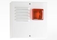 Marchio: VENITEM. Articolo: 20201608. Sirena autoalimentata a 13.8 Vdc con lampeggiante a led. Coperchio esterno in metallo verniciato bianco. Rialto L Bianco cal. Arancio.