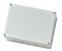 Marchio: ARITECH. Articolo: IO953I. Modulo equipaggiato per 3 ingressi controllati e 3 uscite a relè. Fornito completo di contenitore ed isolatore di linea.