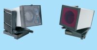 Marchio: NOTIFIER. Articolo: BSF150 (RIL138Z). Rivelatore lineare di fumo, composto da un’unica unità ottica (TRX) e da uno speciale riflettore piramidale. Raggio di protezione compreso tra 40 e 70 metri. Sensibilità regolabile come pure il tempo di ritardo per la segnalazione di guasto. Controllo automatico del guadagno per compensazione perdita del segnale a causa impolveramento. Il rivelatore permette la rivelazione anche di fuochi aperti ( fiamma ). Facile allineamento con strumento portatile e led. Necessita d’interfaccia relè per allarme e guasto. Certificato CPR in accordo alla normativa EN 54 parte 12. Tensione di funzionamento 24Vcc. Assorbimento a riposo 94 mA, in allarme 114 mA. Temperatura di funzionamento da -20°C a +60°C. Umidità relativa sino a 95% (senza condensa). Grado di protezione IP 44.